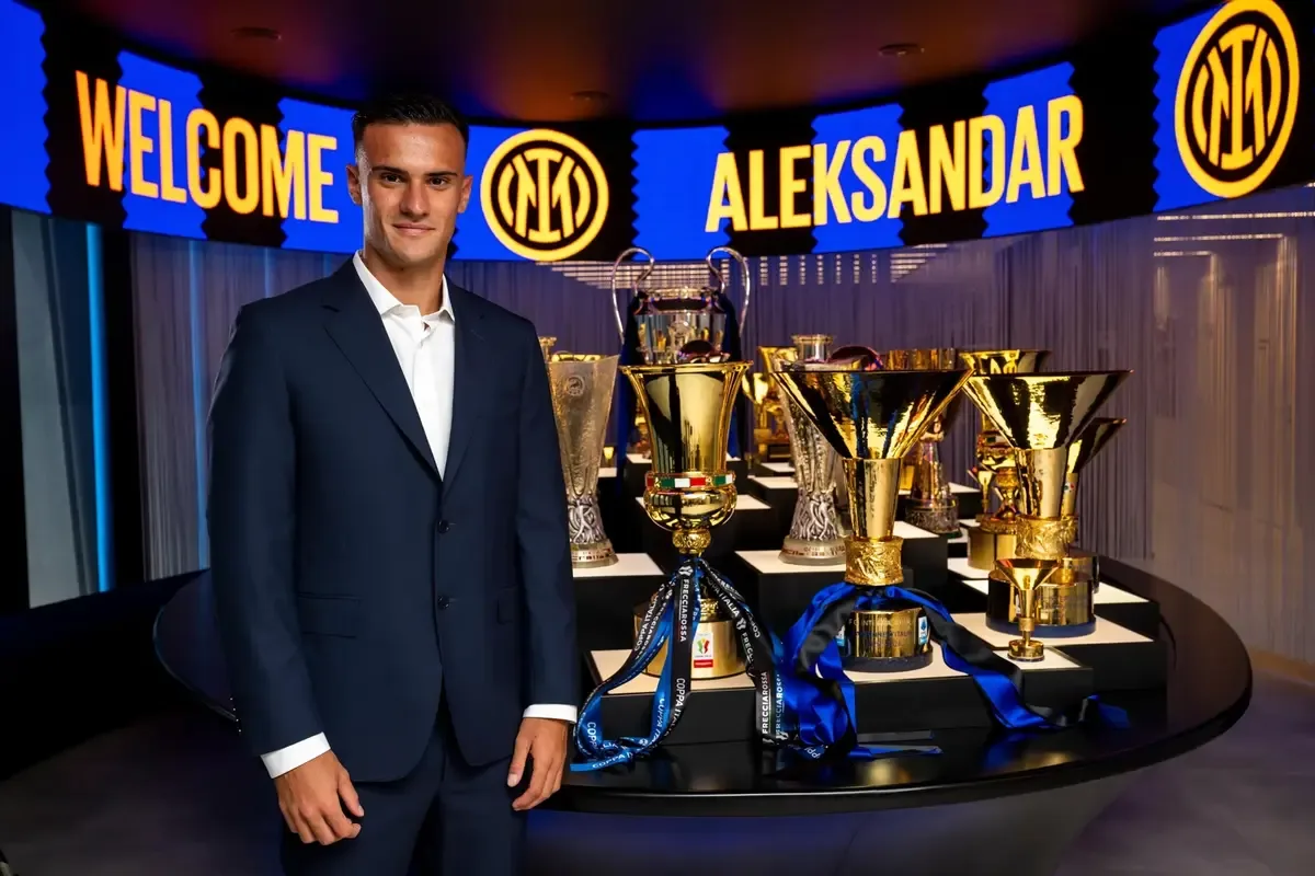 Inter Tolak Tawaran Rp700 Miliar Brentford untuk Stankovic: Pilar Masa Depan di San Siro