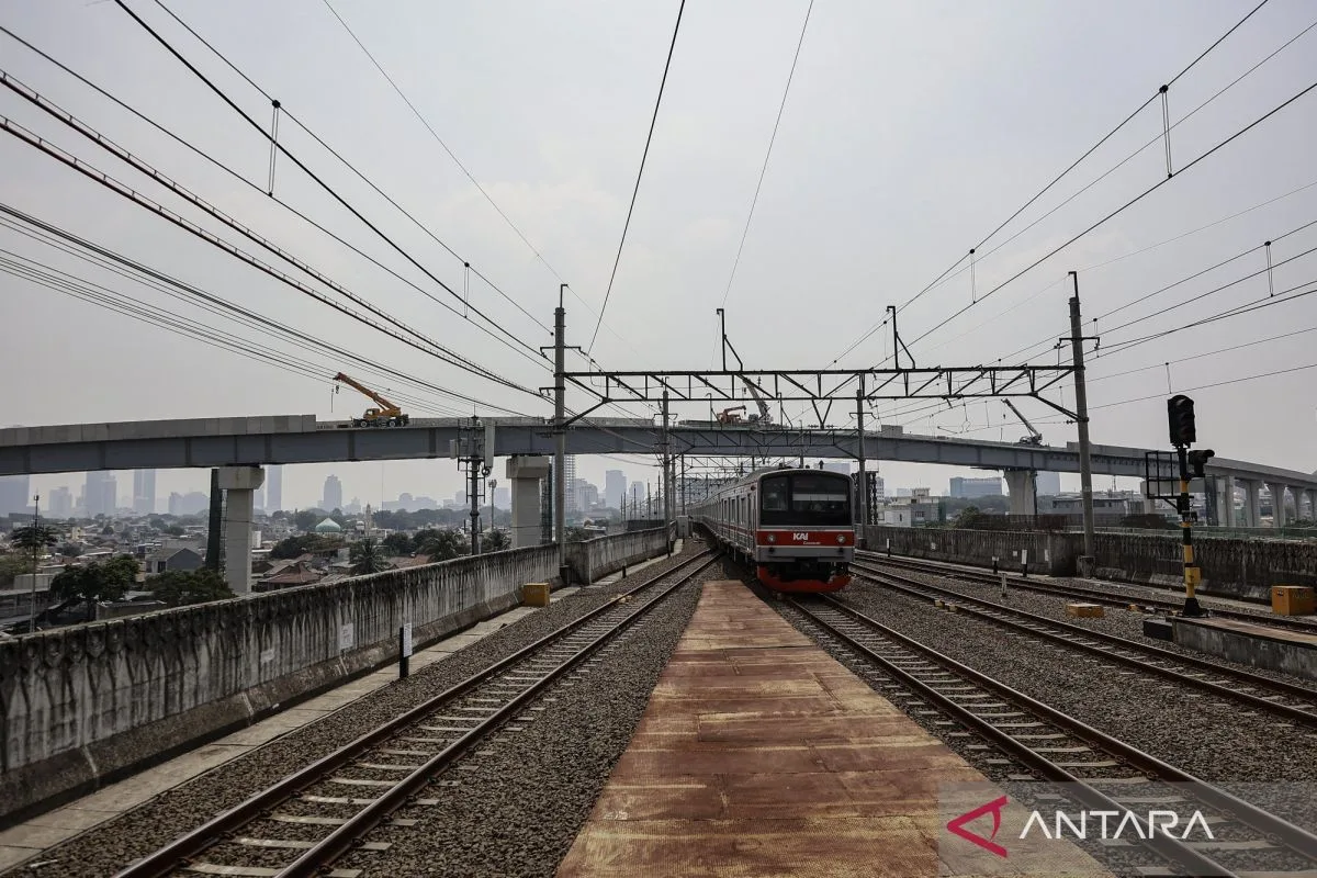Pramono Putuskan Stasiun LRT Pegangsaan 2 Kembali Bernama Kelapa Gading, Ini Alasannya